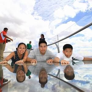 Meet your Posher, Derek